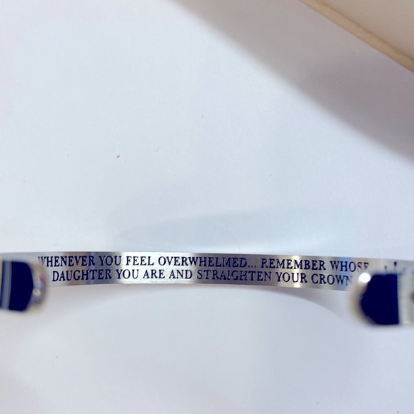 Cuff Bracelet - Picture 1 of 4